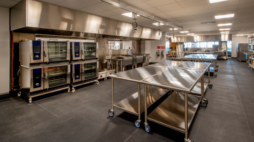 Cloud Kitchens and Delivery-First Brands: Packaging That Survives the Commute